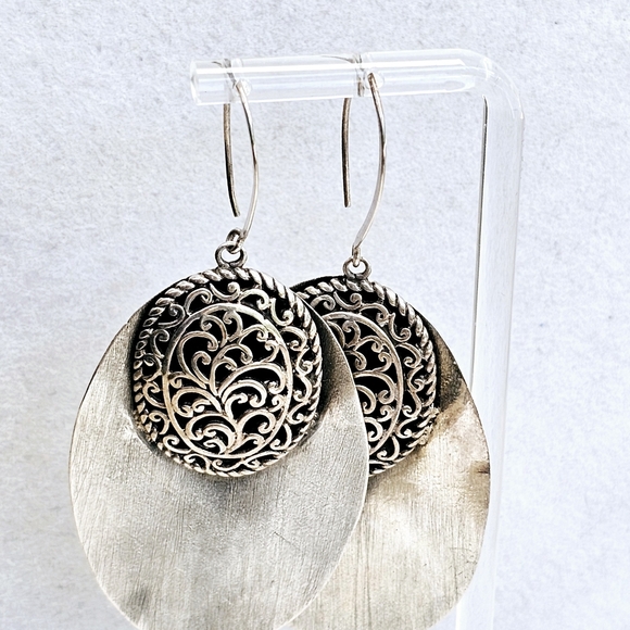 925 Sterling Oval Hammered Earrings with 925 Ornate Bali-Style Medallions - Picture 3 of 9